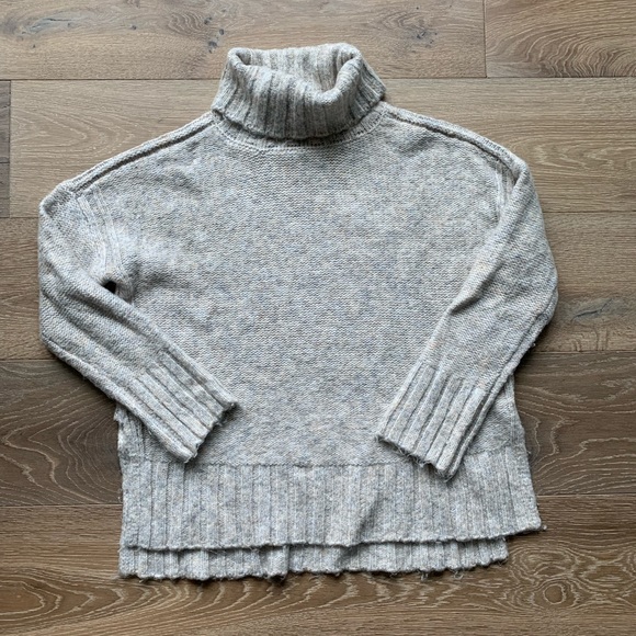 Philosophy Sweaters - Turtle Neck Sweater